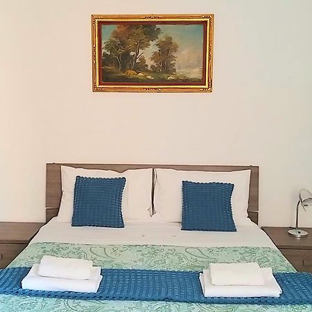 Amico Del Sole Bed & Breakfast Roma Eksteriør bilde
