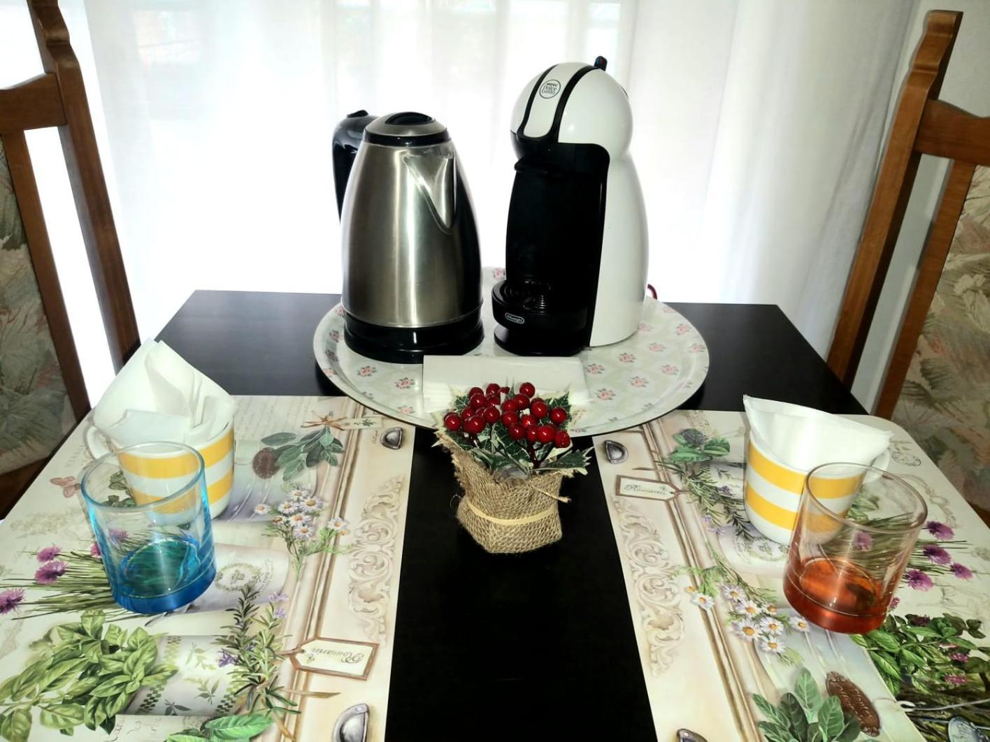 Amico Del Sole Bed & Breakfast Roma Eksteriør bilde